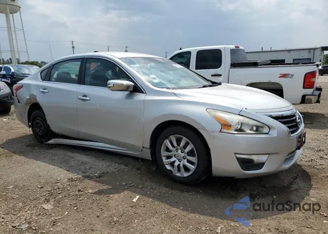2013 Nissan Altima 2.5 z USA, uszkodzony, nr VIN 1N4AL3AP5DN555971